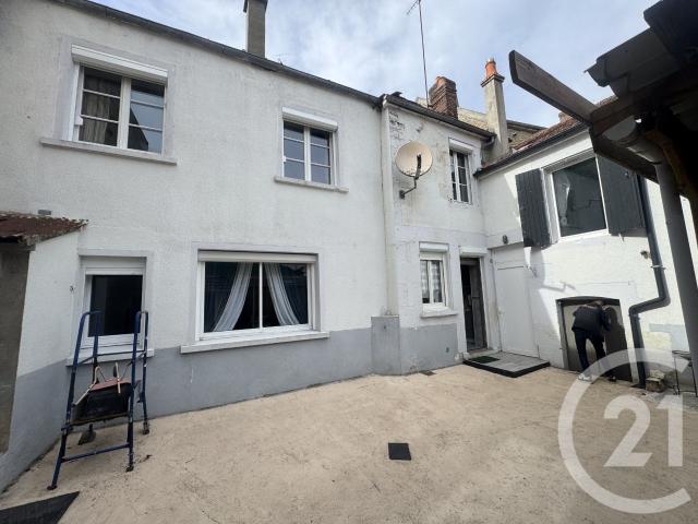 Maison 10 pièces 135 m²
