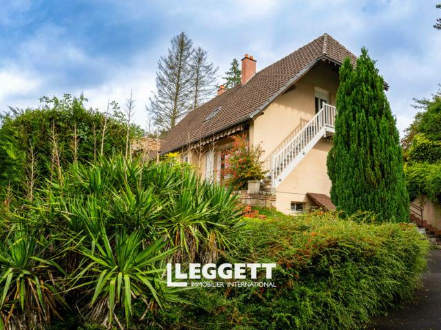 Maison 10 pièces 136 m²