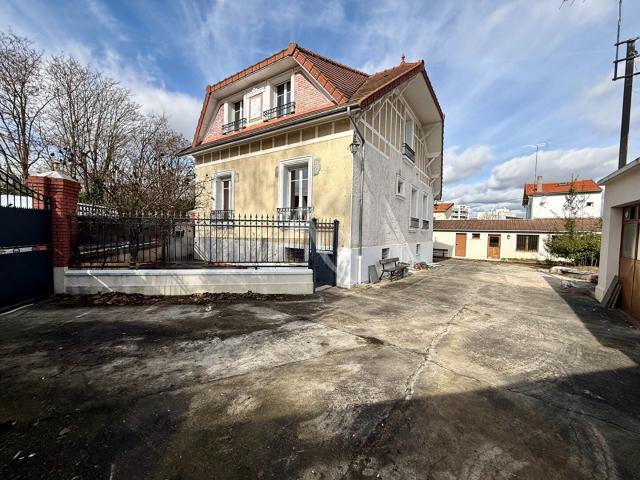 Maison 10 pièces 139 m²