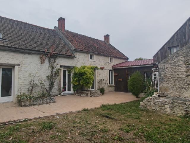 Maison 10 pièces 243 m²