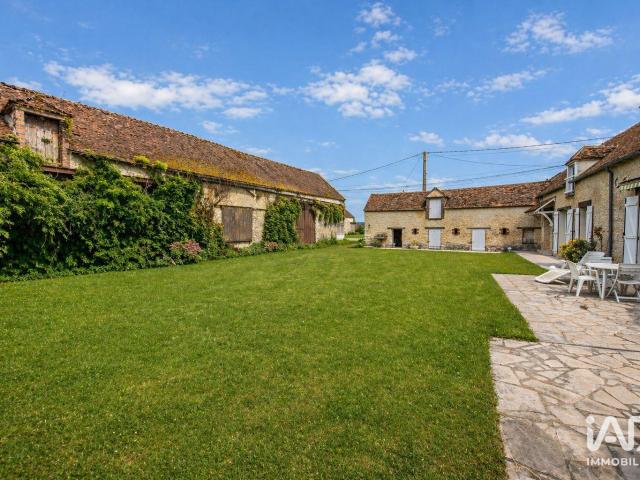 Maison 10 pièces 240 m²