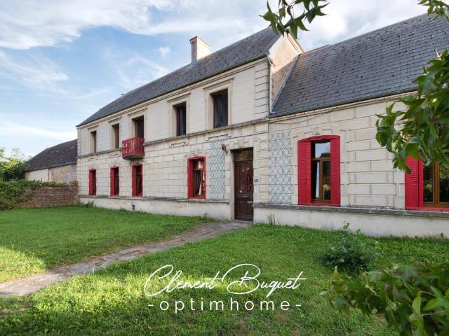 Maison 10 pièces 240 m²