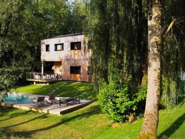 Maison 10 pièces 240 m²