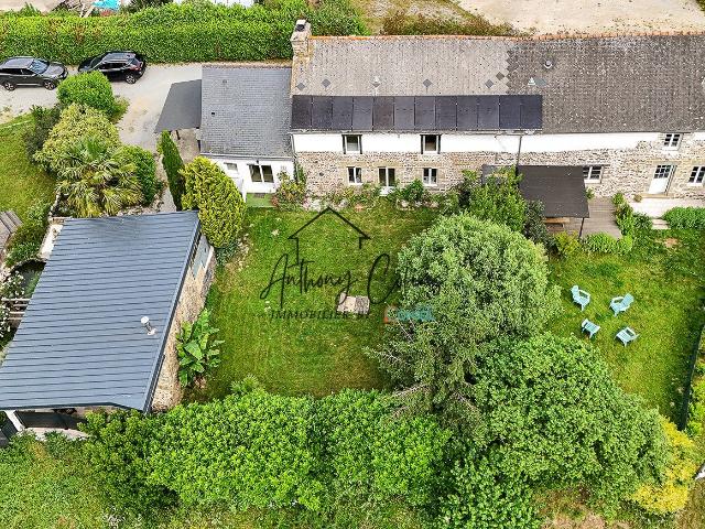 Maison 10 pièces 241 m²