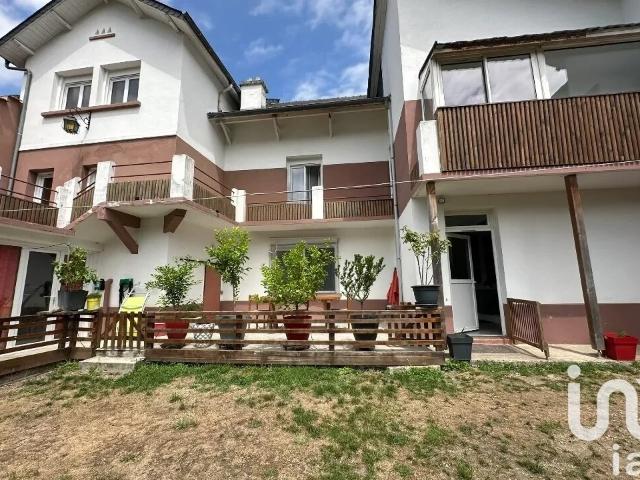 Maison 10 pièces 241 m²