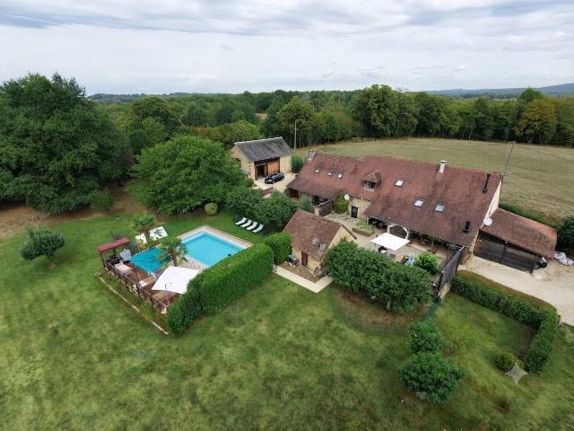 Maison 10 pièces 247 m²