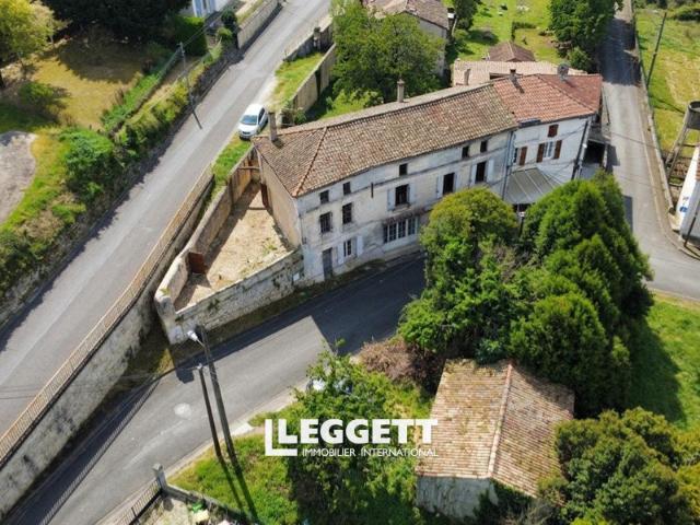 Maison 10 pièces 244 m²
