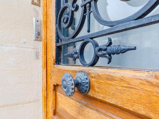 Maison 10 pièces 244 m²