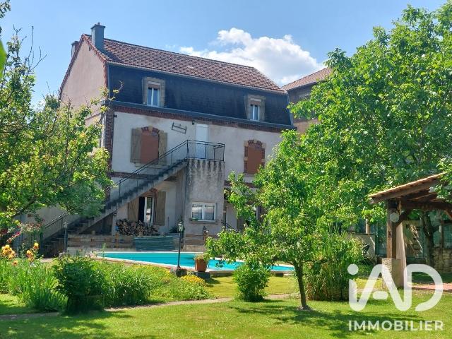 Maison 10 pièces 245 m²