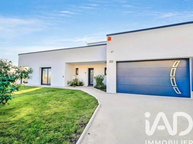 Maison 10 pièces 300 m²