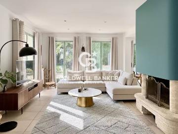Maison 10 pièces 245 m²