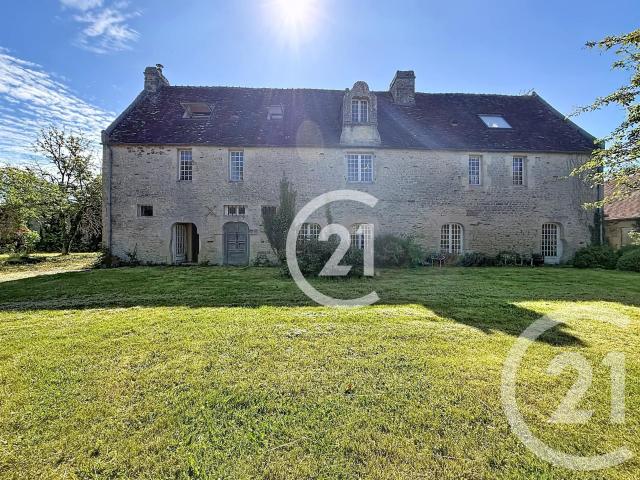 Maison 10 pièces 246 m²