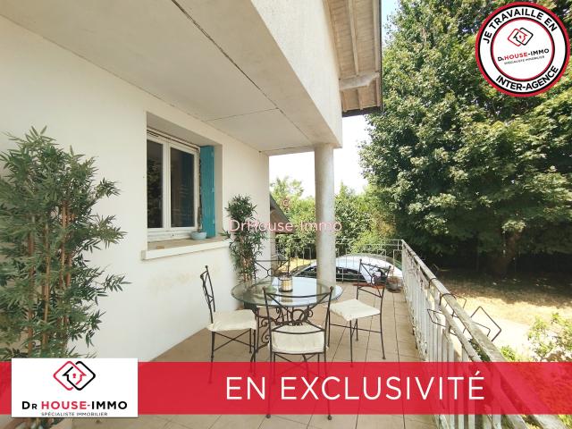 Maison 10 pièces 246 m²