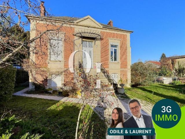 Maison 10 pièces 246 m²