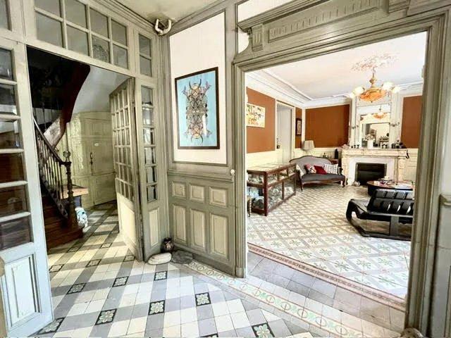 Maison 10 pièces 248 m²
