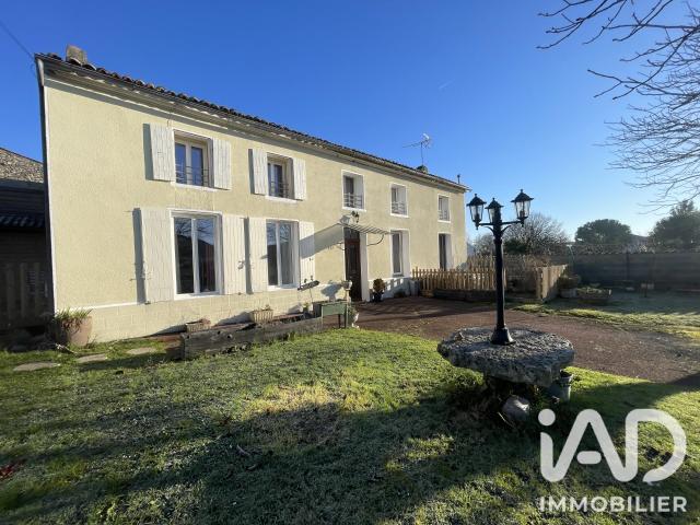 Maison 10 pièces 248 m²