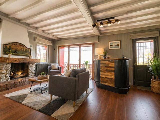 Maison 10 pièces 248 m²