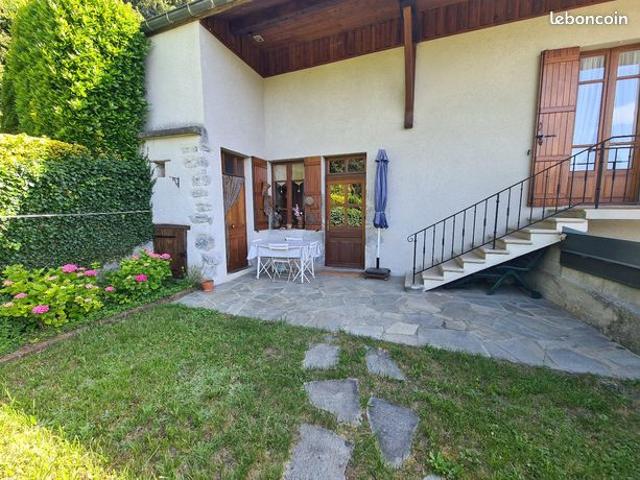 Maison 10 pièces 249 m²