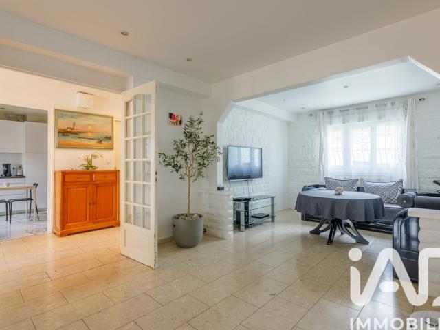 Maison 10 pièces 250 m²