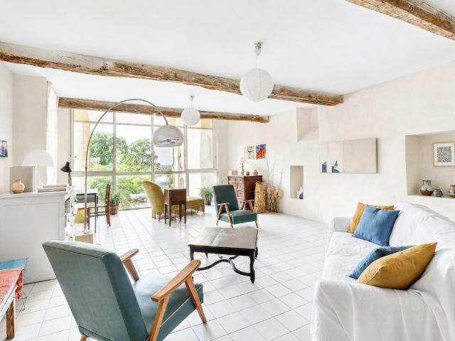 Maison 10 pièces 250 m²