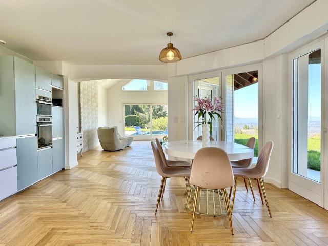 Maison 10 pièces 250 m²