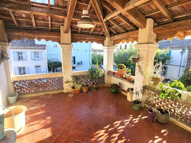 Maison 10 pièces 250 m²