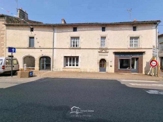 Maison 10 pièces 250 m²