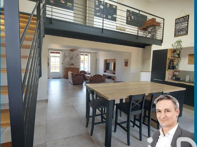 Maison 10 pièces 252 m²