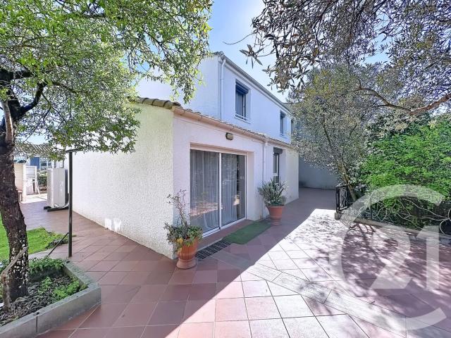 Maison 10 pièces 252 m²