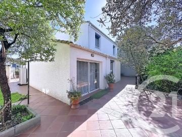 Maison 10 pièces 252 m²