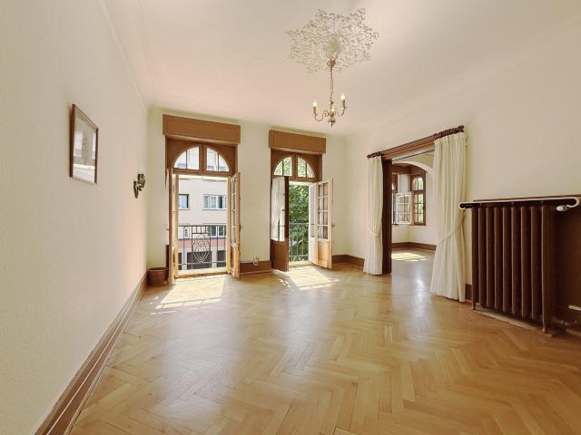 Maison 10 pièces 257 m²