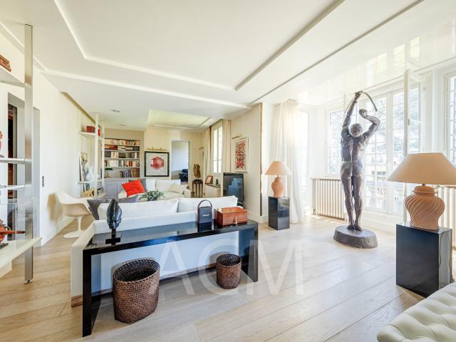 Maison 10 pièces 257 m²