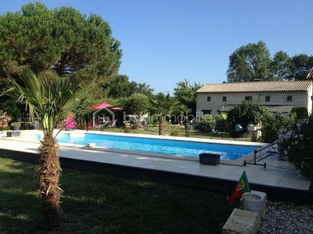 Maison 10 pièces 257 m²