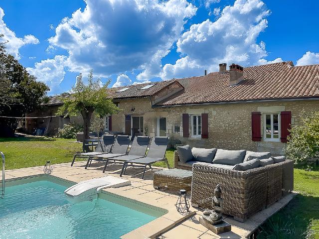 Maison 10 pièces 254 m²