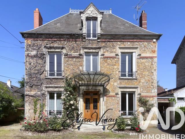 Maison 10 pièces 254 m²