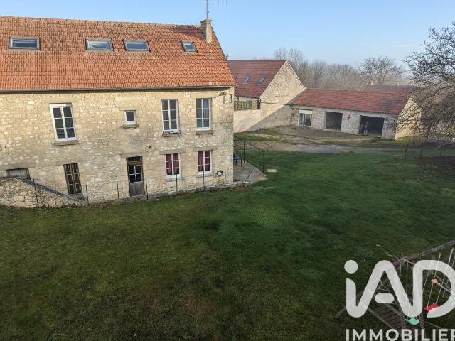 Maison 10 pièces 254 m²