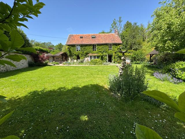 Maison 10 pièces 254 m²