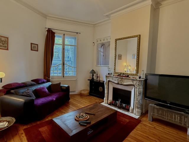 Maison 10 pièces 255 m²