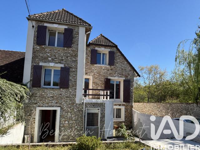 Maison 10 pièces 255 m²