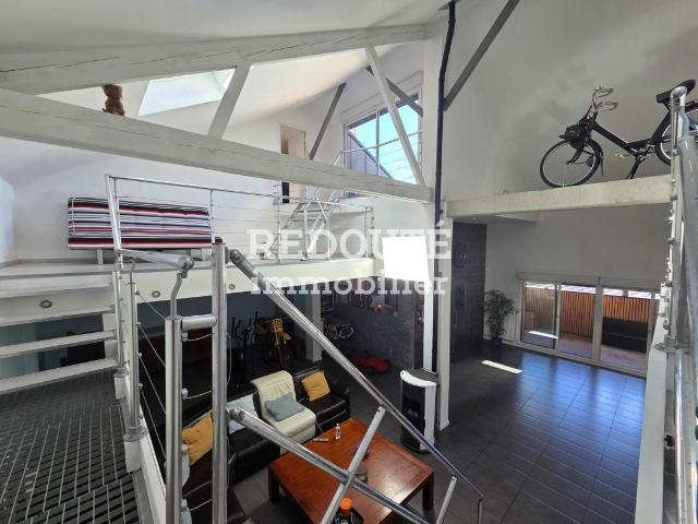 Maison 10 pièces 256 m²