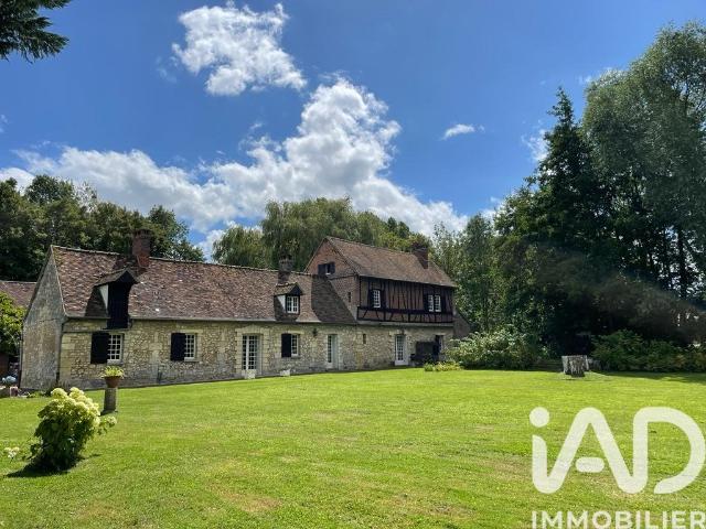 Maison 10 pièces 258 m²