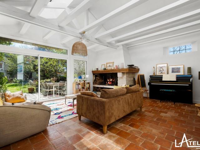 Maison 10 pièces 258 m²
