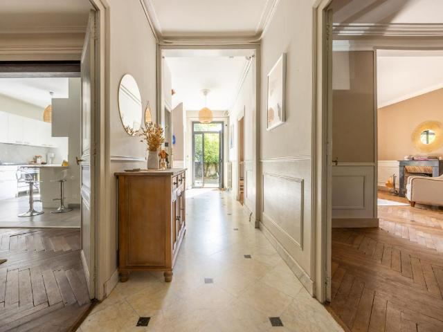 Maison 10 pièces 258 m²
