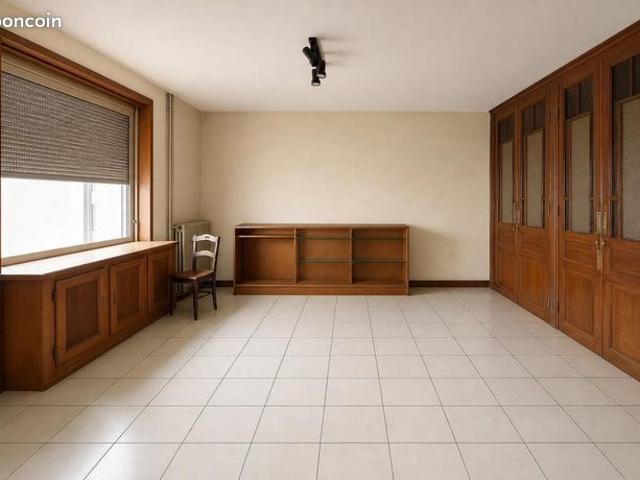Maison 10 pièces 259 m²