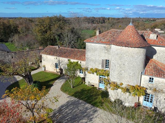 Maison 10 pièces 263 m²