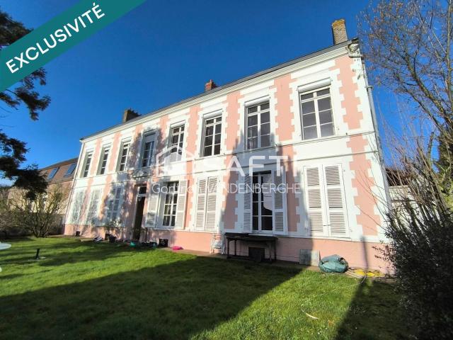 Maison 10 pièces 263 m²