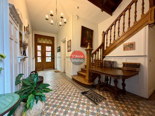 Maison 10 pièces 260 m²
