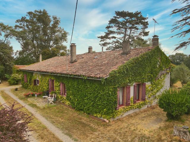 Maison 10 pièces 260 m²