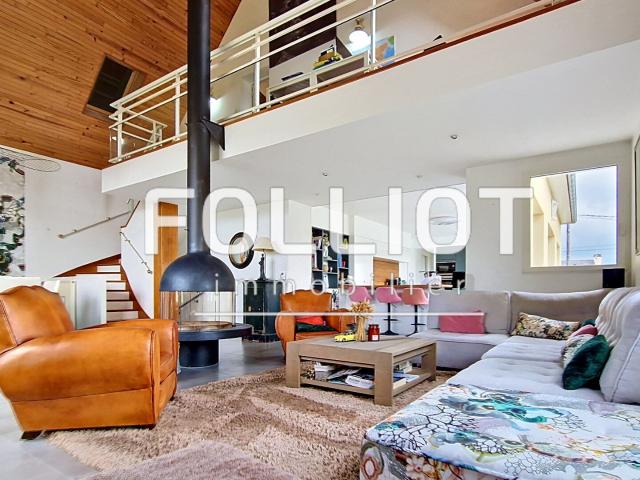Maison 10 pièces 260 m²