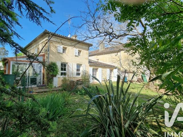 Maison 10 pièces 262 m²